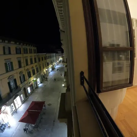 Bed and breakfast Five Roses Pisa