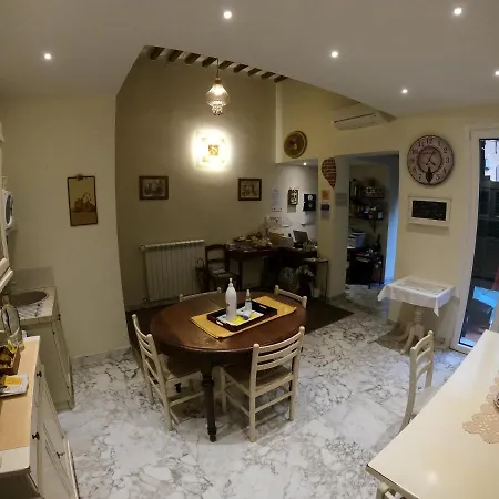 فندق مبيت وإفطار Five Roses