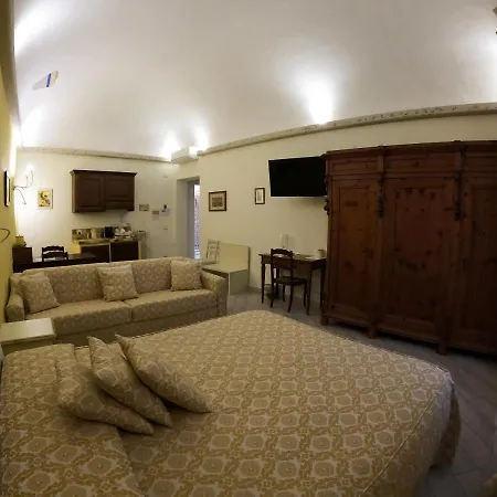 Five Roses 4*