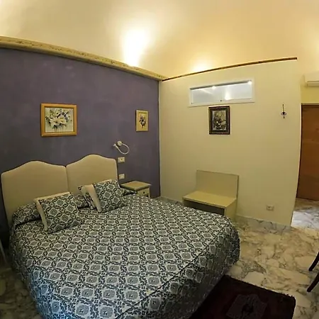 Five Roses 4* Пиза