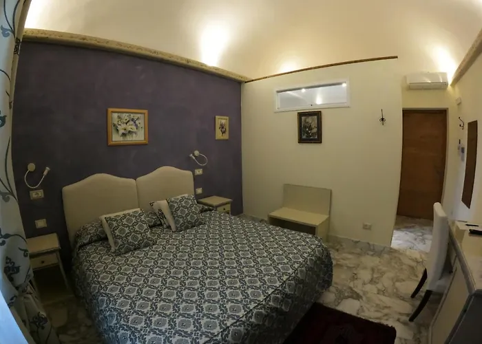 Five Roses Bed and breakfast 4*