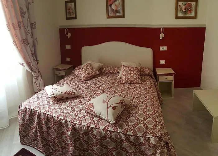 Five Roses Bed and breakfast