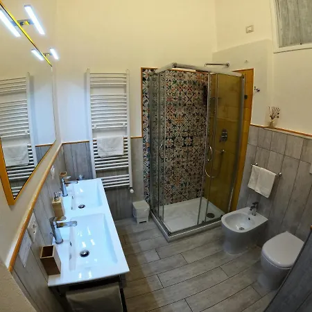 Bed and Breakfast Five Roses Πίζα